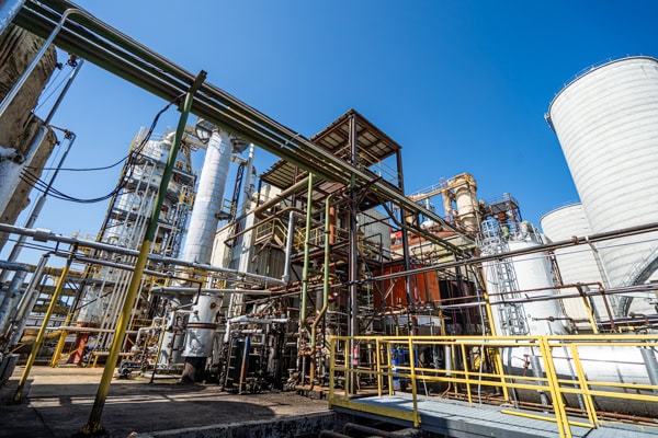 Image of solvent crush plant